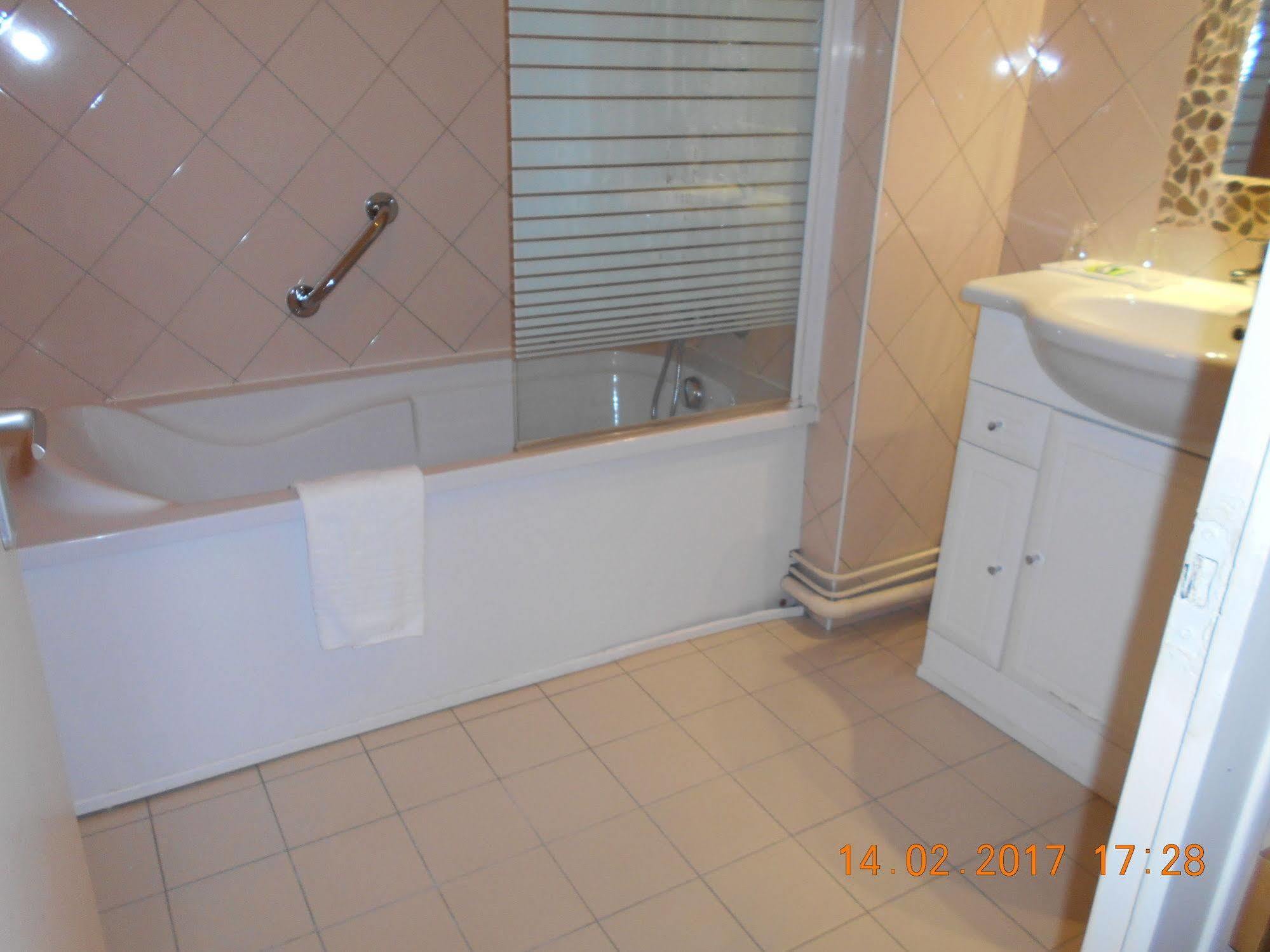 Hotel La Capitainerie Châteauneuf-sur-Loire Dış mekan fotoğraf